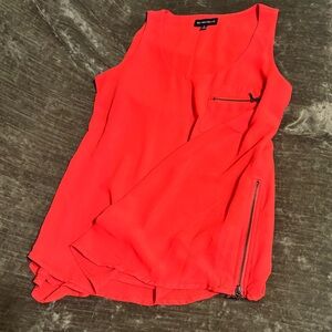 My Michelle Tunic, Red. Size Medium